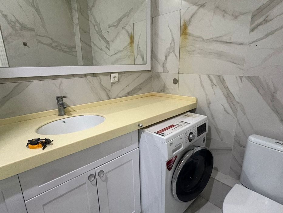 Шкаф в месте столешницы