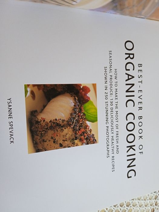 НОВА кулинарна книга на английски език Organic cooking