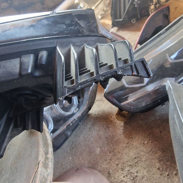 Fiat Tipo 2020 ляв фар