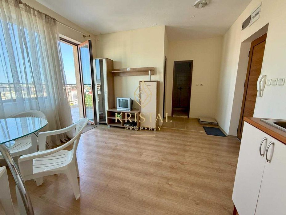 Продава се Двустаен апартамент в к.к. Слънчев бряг - 61 кв.м за 1030 €/кв.м - Снимка #1