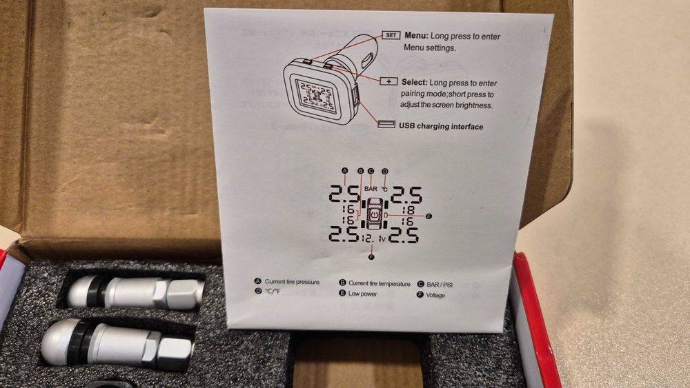 Комплект сензори и монитор за налягане на гумите