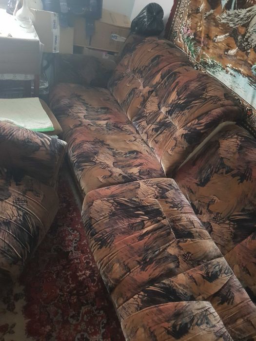 Vand mobila veche vitange