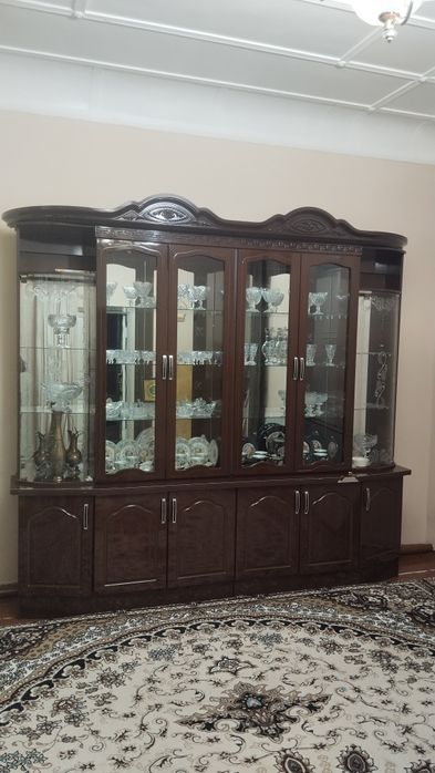 Продаётся стенка в хорошем состоянии