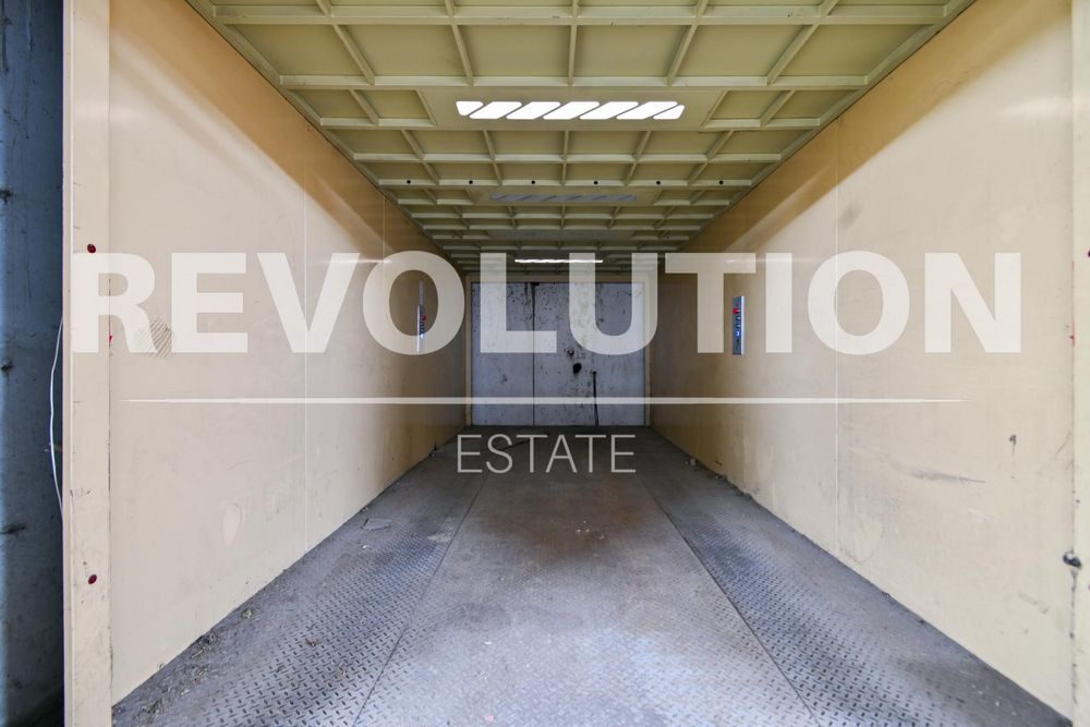 Дава се под наем Гараж / Паркомясто в София, Център - 27 кв.м за 175 € - Снимка #4