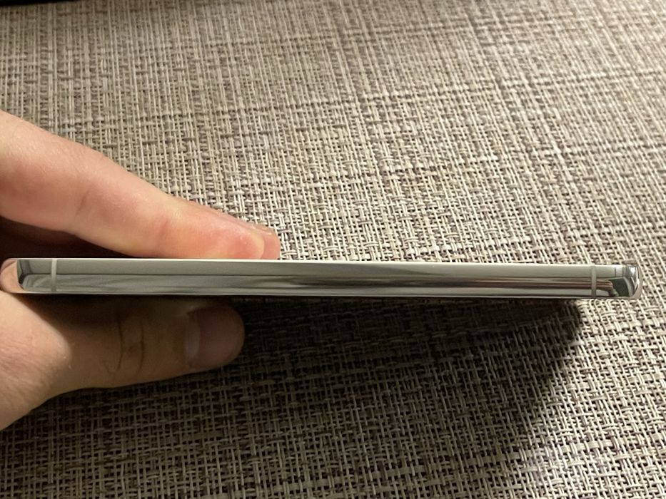 Продам Samsung s23