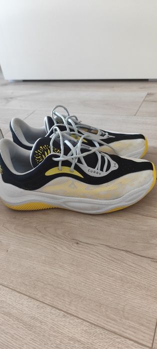 Обувки Stephen Curry Splash използваниса само в зала