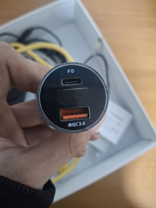 Кабели,зарядки и т.д