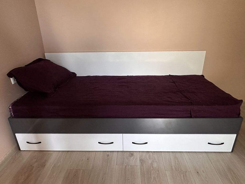 Единично легло + матрак + ракла + въглавница