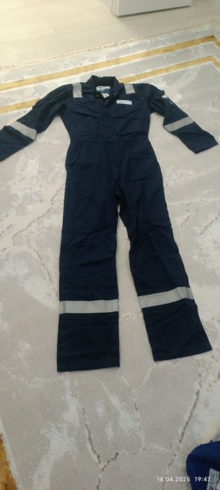 Комбинезон-спецовка новая. Размер 44