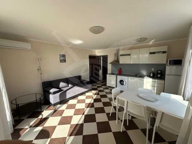 Продава се Тристаен апартамент в Созопол - 73 кв.м за 1332 €/кв.м - Снимка #1