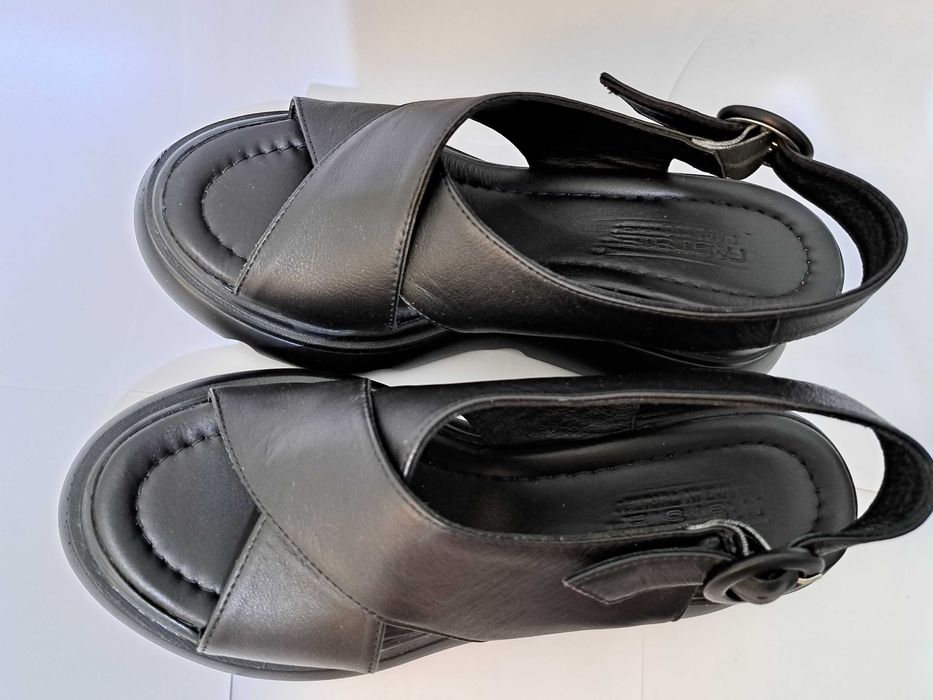 Босоножки новые кожаные. Размер 38. Турция.