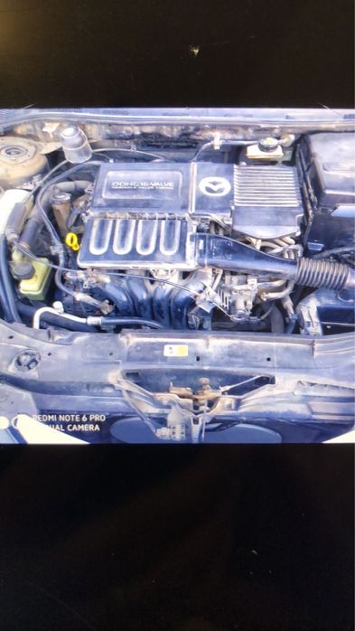 Автомобиль mazda 3