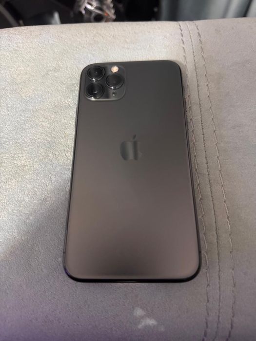 Продам iphone 11 pro 64gb