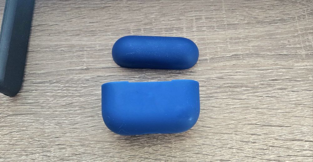 Apple Airpods pro 2 + Гумен калъф