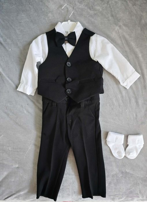 Бебешки официални костюмчета