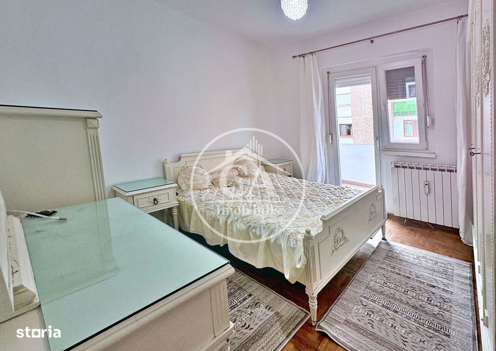 Apartament cu 3 camere în zona Decebal — fotografia 1