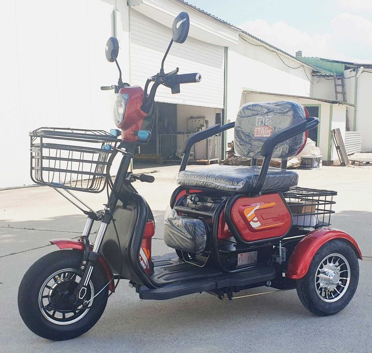 НА ИЗПЛАЩАНЕ! Триместна електрическа триколка модел M19