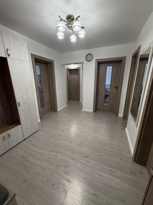 Apartament Premium 3 camere decomandate +garaj+boxă.Zona Imparatul Traian-Deva