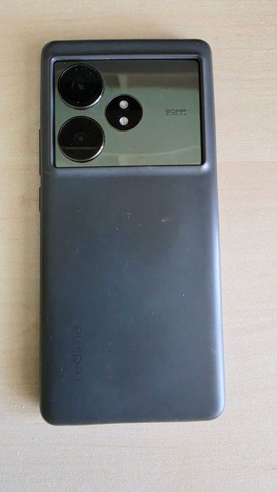 Като нов телефон REALME GT 6T