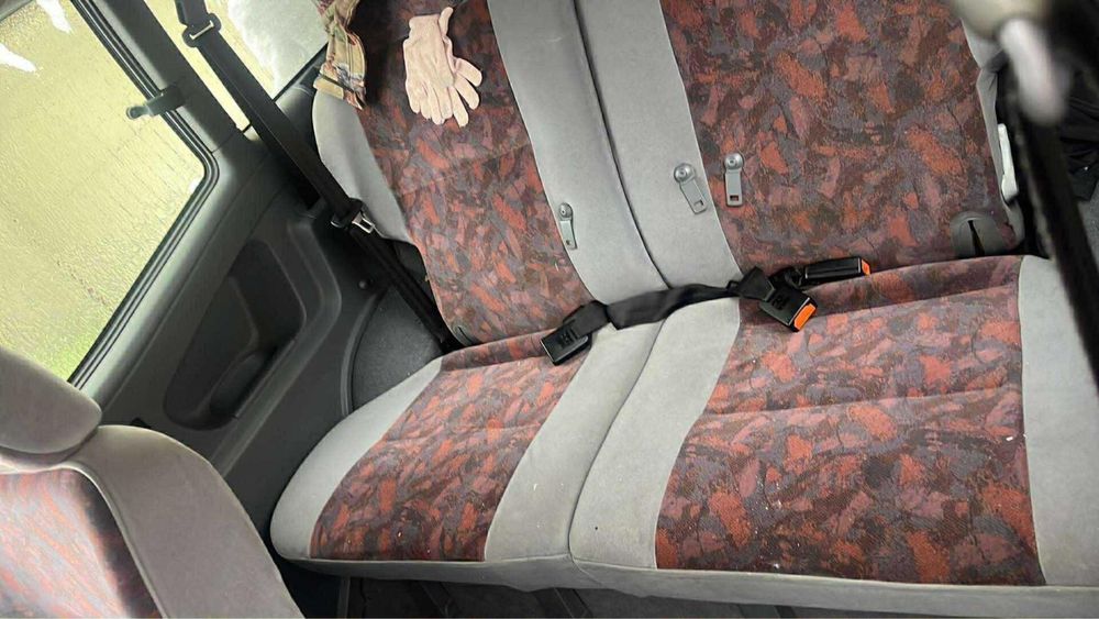 Vand Nissan Terrano 2 masina se vinde si in rate .