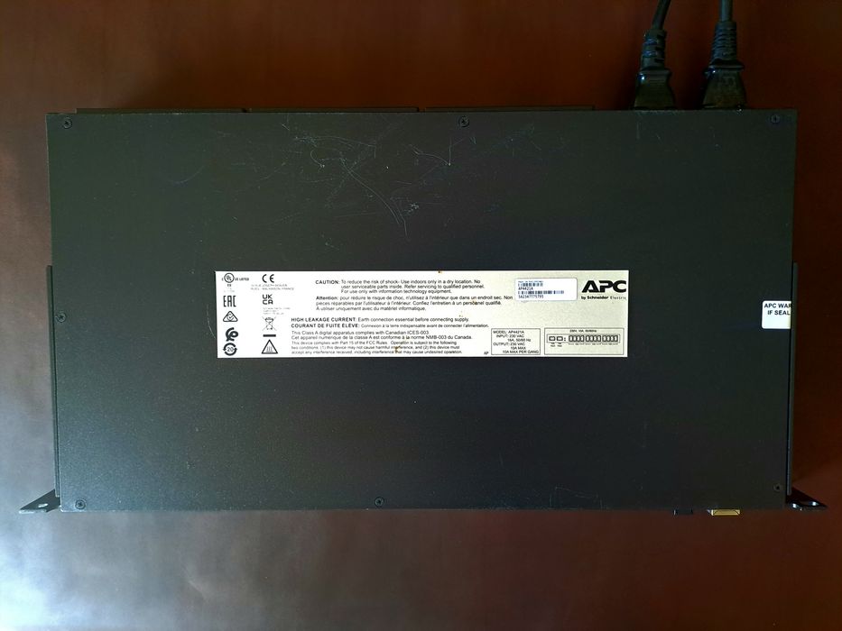 APC AP4421A Rack ATS (Automatic Transfer Switch / Автоматичен превключвател на захранването)