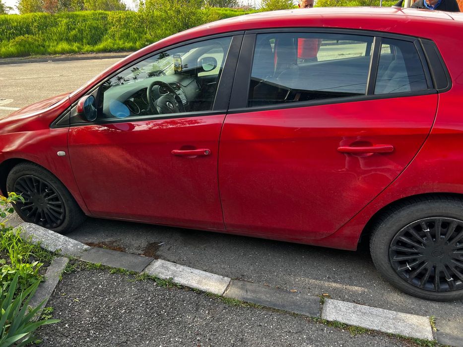Vând autoturism Fiat Bravo