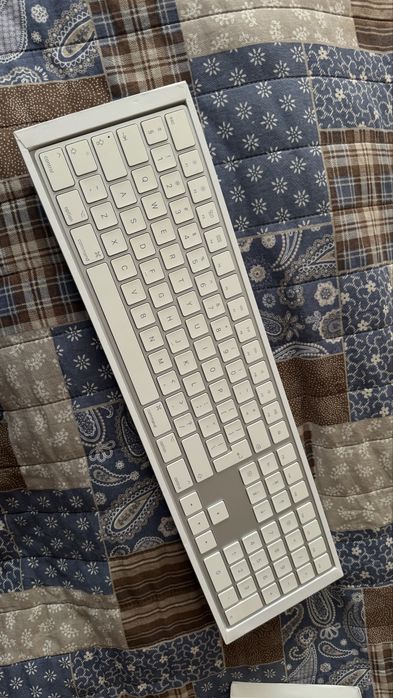 Намалена - Apple Magic keyboard num