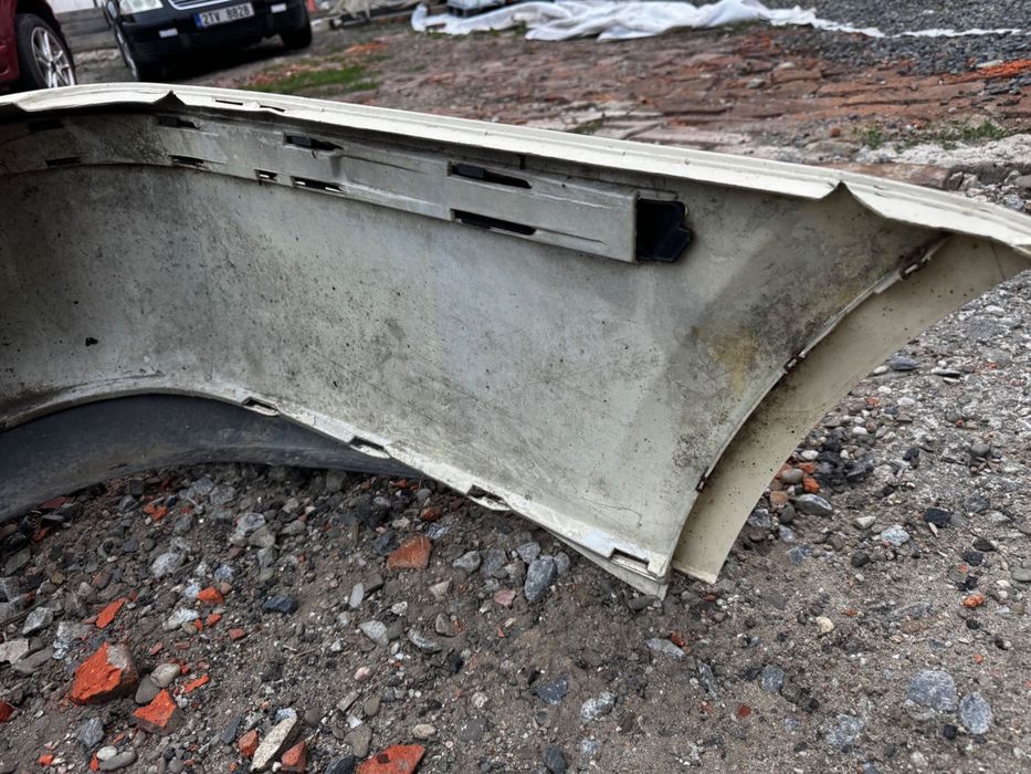 Bara spate Ford Mondeo mk3/Bara față Volkswagen VW Polo 6N2