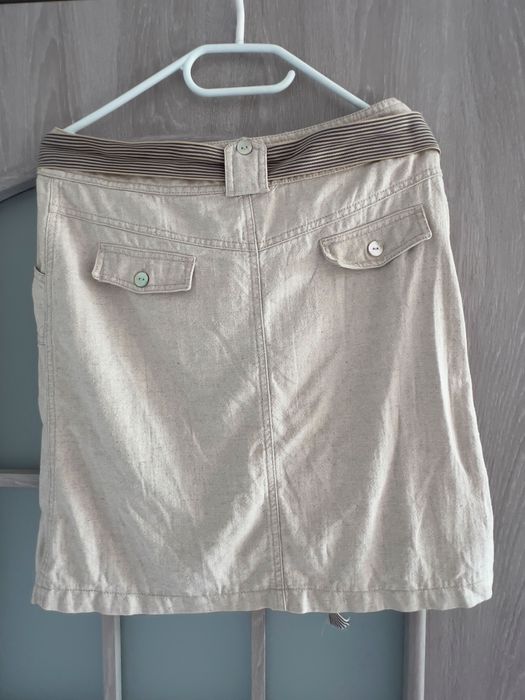 Fusta de in marimea 38