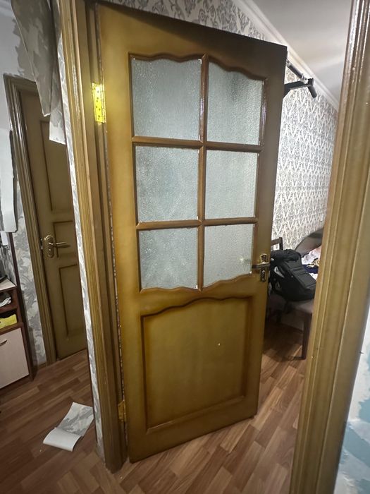 Продам межкомнатную дверь