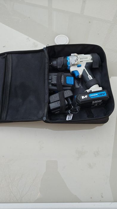 Bormașină cu acumulator