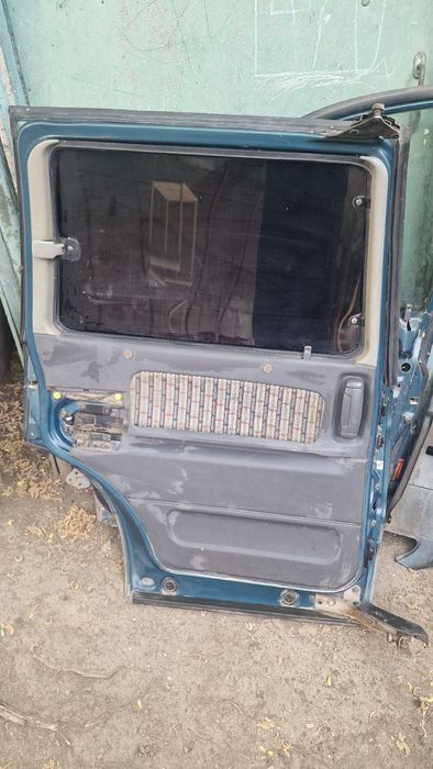 Митсубиси RVR 95г.в.Продам Двери