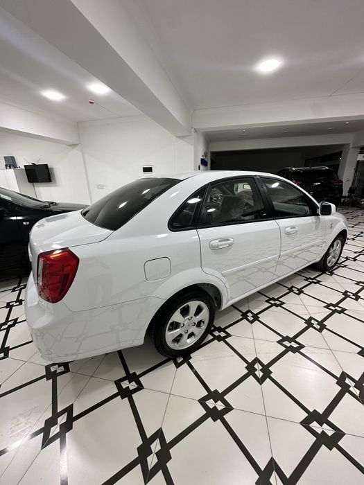 Jentra avtomat bez lyuk