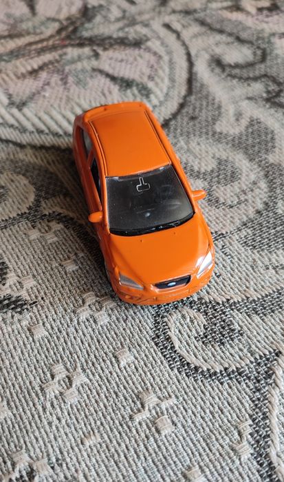 (Machete) Masinute metalice impecabile