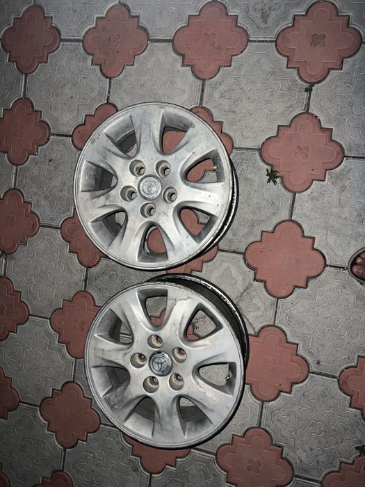 Диски на камри R-15