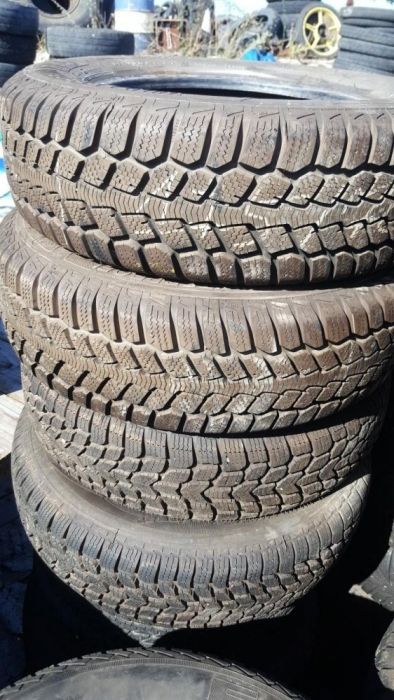 Зимни гуми автомобилни