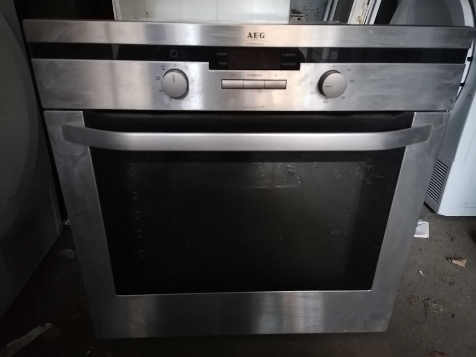 Продавам Фурна за вграждане