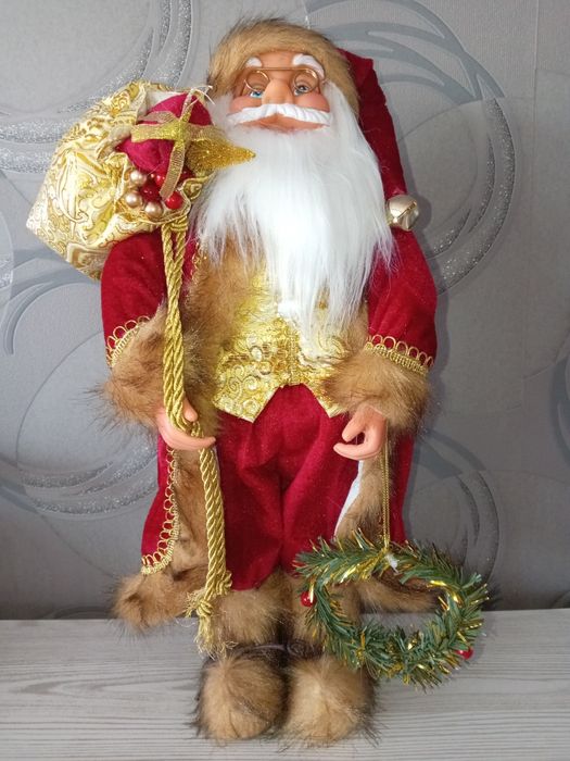 Чисто нов дядо Коледа