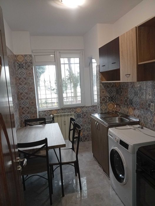 Inchiriez apartament decomandat GARA