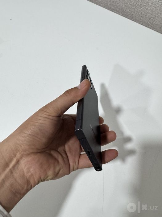 Samsung s23 ultra 12/256gb holati yaxshi