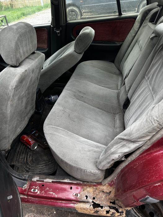 Nissan Primera p10