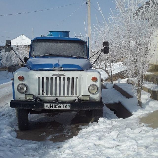 Gaz 53 zur moshina 1976-yil
