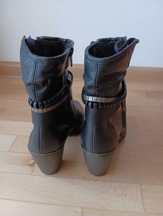 Дамски ботуши 37 номер.