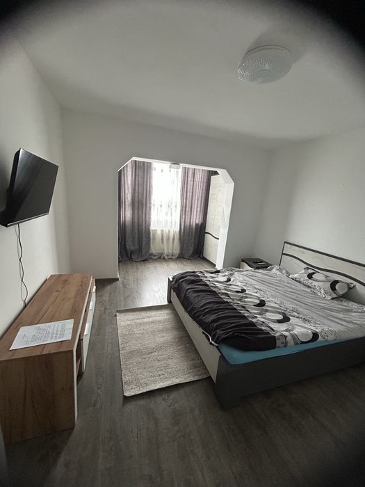 Inchiriez apartament 2 camere 57mp