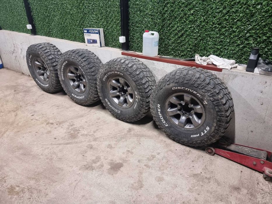 Джанти с гуми 35" за Patrol