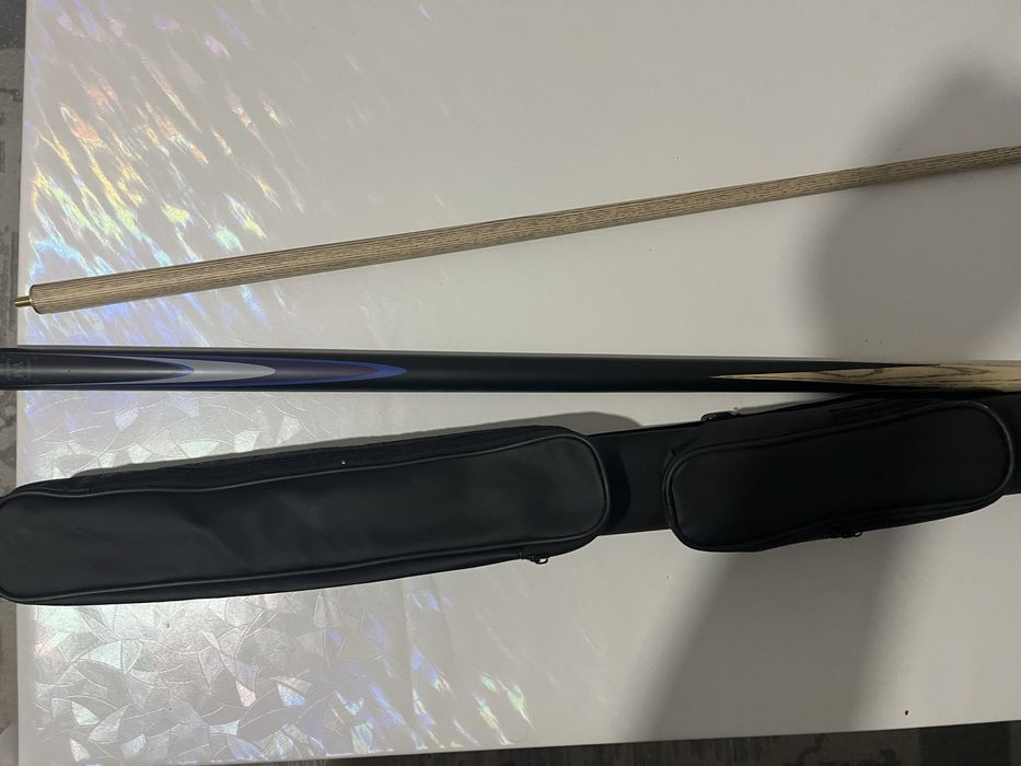 Бильярдный кий с тубусом