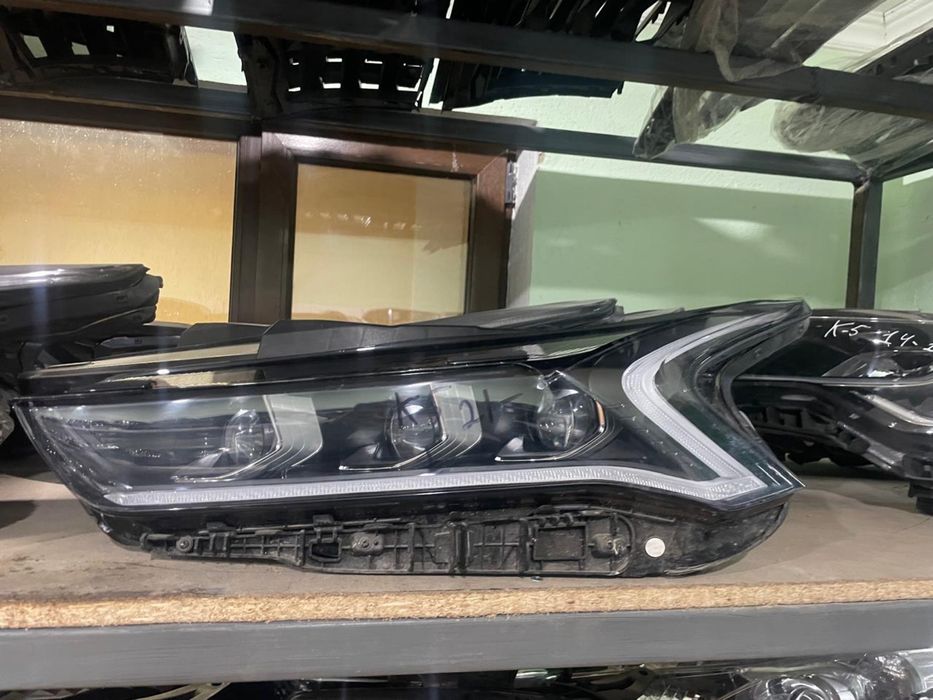 Фара Kia K5 оригинал