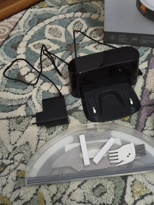 Vând aspirator Xiaomi E5