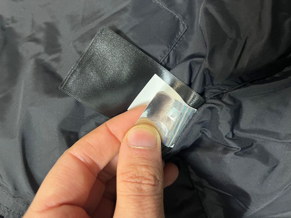 Vând geaca north face