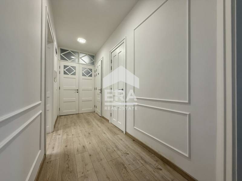 Дава се под наем Офис в София, Център - 92 кв.м за 1743.18 € - Снимка #2